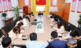 高港区召开中小学未成年人思政工作座谈会