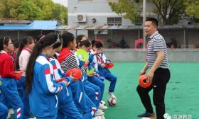 2019年启东市“研说慧道”示范课暨南通市区域（启东、通州）体育教学研讨活动举行