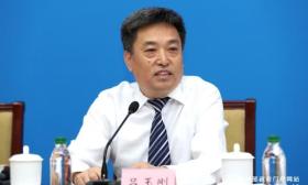 教育部谈“外教监管”：入口上把关，一旦违法违规要严肃处理