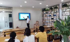 正余初中举行“向科学慢慢靠近”主题阅读分享会 
