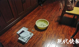17岁女生在家放火烧学习资料 妈妈报了警