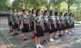 特警突击队、世界冠军当教练......南京这届新初一军训厉害了！ 
