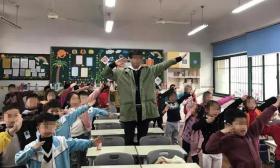 “副科”老师当班主任竟有这么多好处，比“主科”老师多3点！