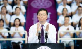 清华开学典礼，校长只提武亦姝，不提柯洁，个中原因令人敬佩