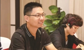 王金杰：爱心善举暖人心，倾心教坛终不悔 
