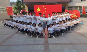 扬州市直学校喜迎国庆节日氛围浓