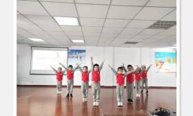 通州区城东幼儿园：童心敬老，情暖重阳 