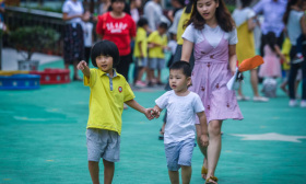 保障学校及学生合法权益，中小学幼儿园本月内上保险