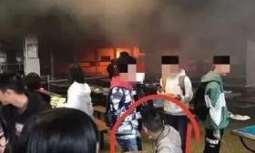 临危不乱，绝不剩饭！一高校食堂着火！火灭了，他们火了......