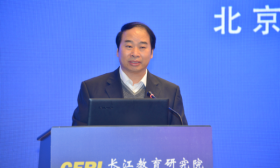 北外党委书记王定华谈高校合作：反对恶意挖人，欢迎主动加盟