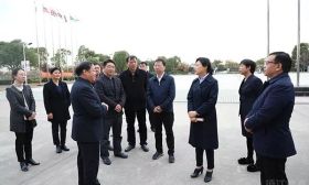 镇江市人大常委会调研民办教育