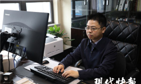 85后清华博士：带领团队一年为南京“招”来百个亿元大单