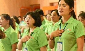 教书18年的教师舍不得买年货，校长：选择了教师，就选择了清贫