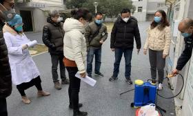 当好师生健康的“守护者”！教育局再赴学校指导疫情防控工作