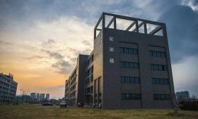 中国 药科 大学 坐落于 古都
