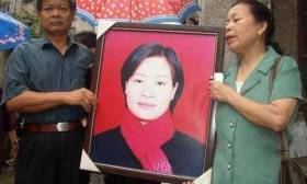 湖南奇案：21岁靓丽女教师，裸死在宿舍，唯一嫌疑人被判无罪