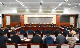 深入学习贯彻市委开学工作要求，市教育局召开专题会议部署落实