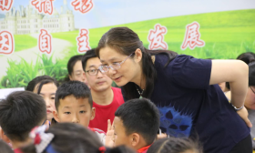 我身边的好老师 | 姚兰：兰心蕙质育吴堡娃儿