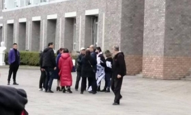 宁波华茂外国语学校：一老师与初中生因感情发生关系被逮捕