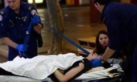 中国留学生在澳遭白人男子无故打碎鼻骨：鼻血流了俩小时救护车才来