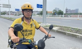 高考623分外卖小哥发声：会更珍惜未来的学习时间