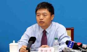 重大主题进教材加重学生负担？教育部教材局：内容更系统利于减负