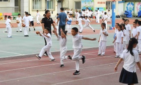 中小学教师课后服务开启“全能”模式