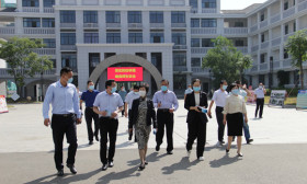 顾月华赴连云港督查学校疫情防控暨秋季开学工作