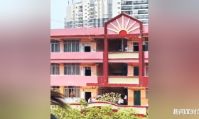 广西高一男生从学校5楼一跃而下，同学去拉没来得及，知情者：早恋闹矛盾家长找他谈心