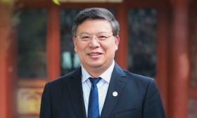 中国工程院院士尤政任华中科技大学校长，曾任清华大学副校长