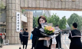 增胖20斤的北影女孩，冲上热搜！网友服了：敢想敢做