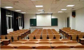 北京明年启动中小学教师在线研修，通州等四区教师可先“充电”