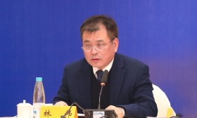林伟参加省人大常委会办公厅新闻发布会 并回答记者提问