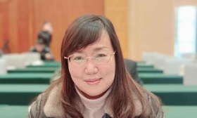 全国人大代表殷红梅：推动民族民间文化进校，建民族教育专家智库