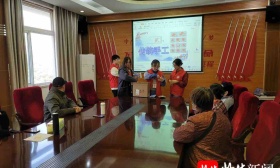 组建志愿者团队、学业帮扶、开展税收咨询服务……南财学子用行动续写雷锋日记