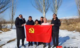 援疆教师周进：用书香浸润学生的成长