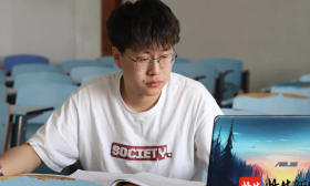 功夫不负有心人！江苏大学图书馆“卷王”考上了