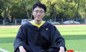 登上《人民日报》、保研“双一流”高校！南京这个00后大学生火了
