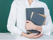 教育部：十年间本科以上学历教师占比提高至77.7%