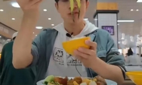 干饭人的巅峰？男生回应因吃饭被校长写进致辞：当时就懵了