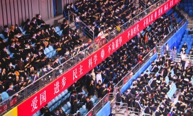 北大三千余本科生毕业，航天员王亚平寄语：保持对未来的希望与爱