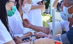 捐资助学、健康问诊……南京医科大学师生暑期这样过