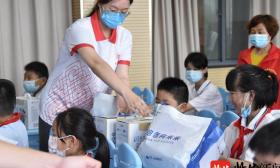 南邮学子搭建星光航天读书角，为困境孩子们带去星辰大海梦