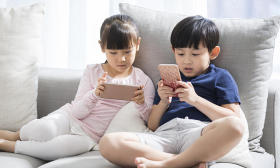 电子设备的“护眼模式”能保护眼睛吗？
