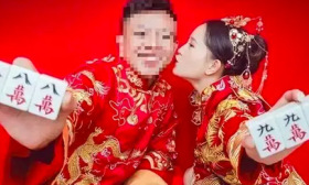 成都女教师出轨黑人，不雅视频流出！做人要检点！