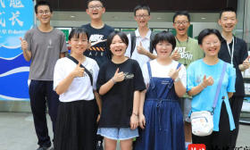 最小14岁！最高2米03！东大2022级本科新生报到，记者打探到学霸们的“高分秘诀”