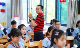表现好奖励吃鸭脖，犯错请全班同学喝饮料！南京这些班主任有爱又有招