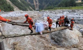 四川泸定县发生6.8级地震，教育部任友群：目前震区教师均平安