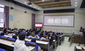 中国石油大学积极引入行业资源，推动二十大精神融入思政课