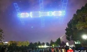 2022架无人机上演光影盛宴，背后有一位带领团队“追光”的南航人